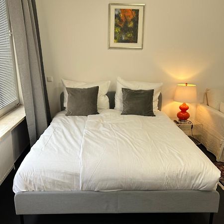 35 Qm Grosses Apartment Mit Eigenem Badezimmer In Den Elbvororten ฮัมบูร์ก ภายนอก รูปภาพ